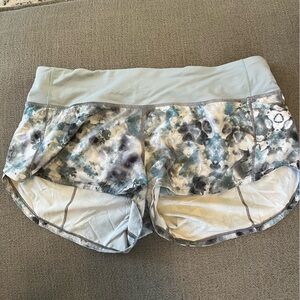 Lululemon Speed Up Low-Rise Lined Short 2.5"